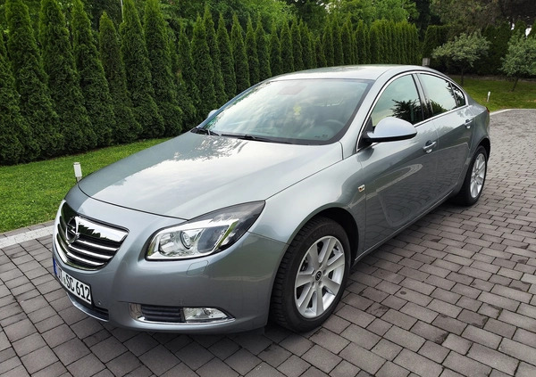 Opel Insignia cena 31700 przebieg: 186000, rok produkcji 2013 z Zwoleń małe 301